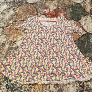Lularoe perfect tee size L